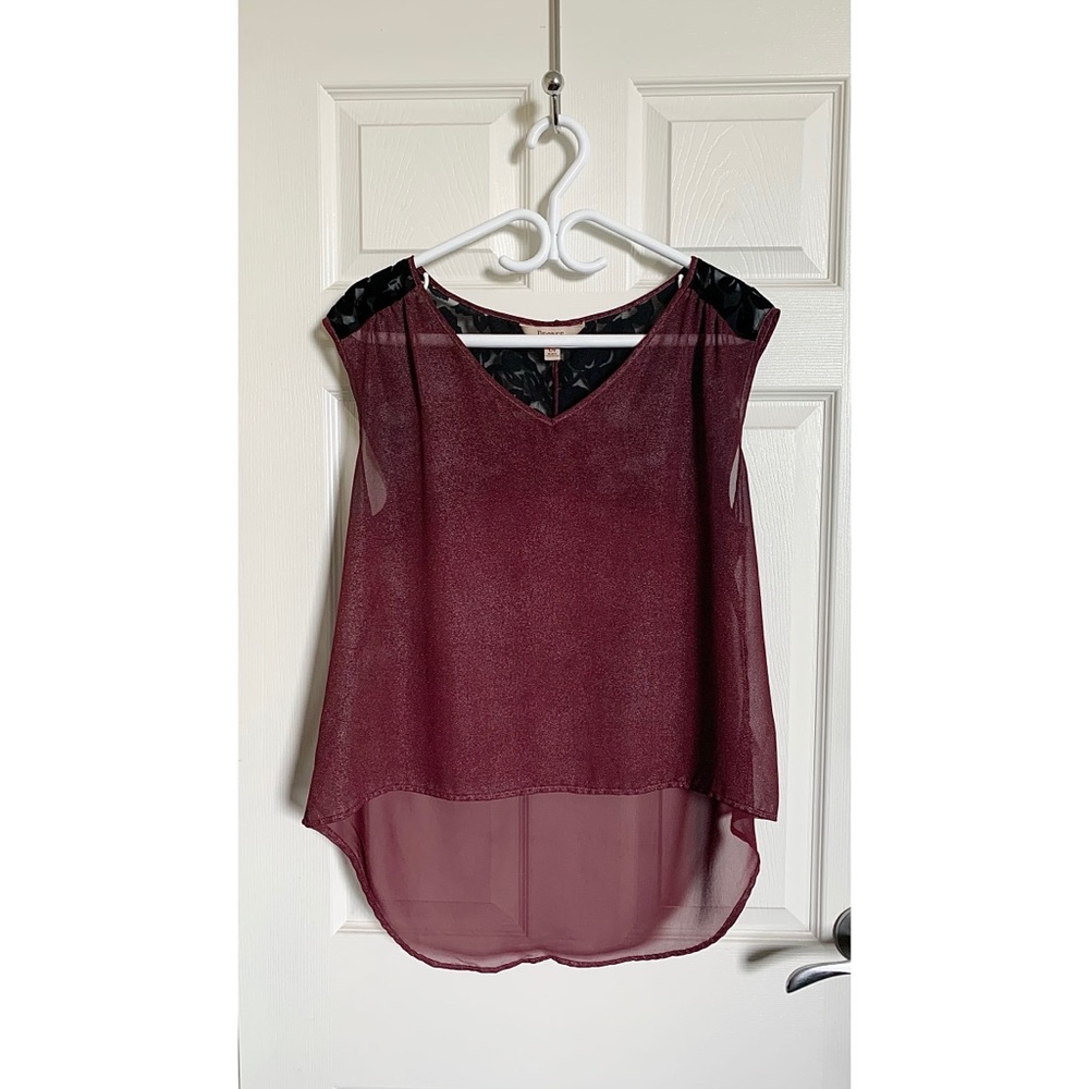Sleeveless Blouse • Size L